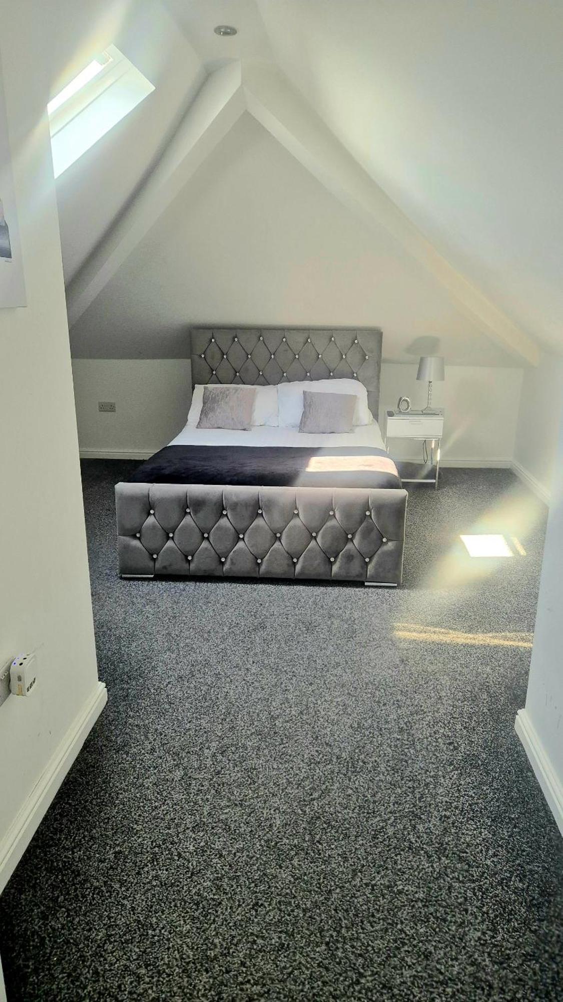 Deluxe Apartments On Mersey One Blackpool Exterior photo